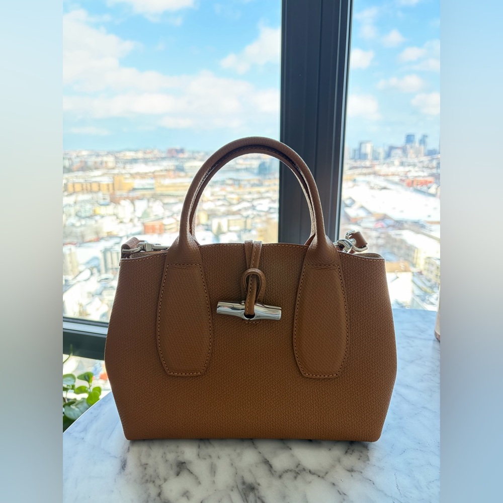 Longchamp Roseau tan handbag with crossbody strap
